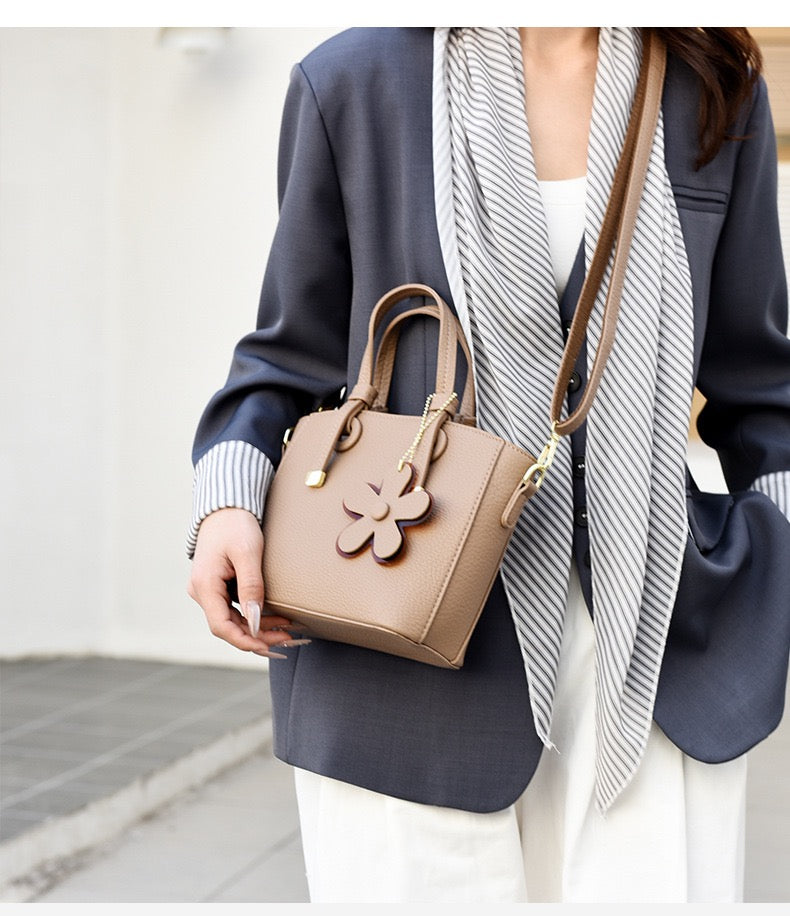Brown Leather Handbag with Flower Charm – Stylish Women’s Shoulder & Crossbody Bag 8429