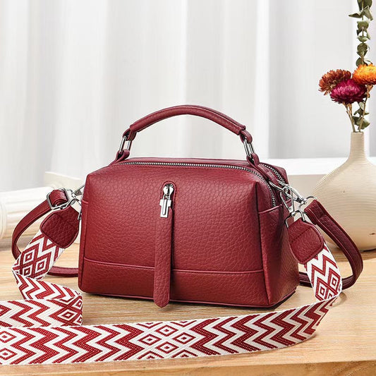 Elegant Tan Leather Handbag with Adjustable Strap & Multiple Pockets 8910