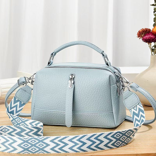 Elegant Tan Leather Handbag with Adjustable Strap & Multiple Pockets 8910